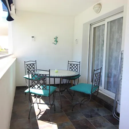 Amplio Con Terraza - 2 Pers. - Es-228-212 * Rosas